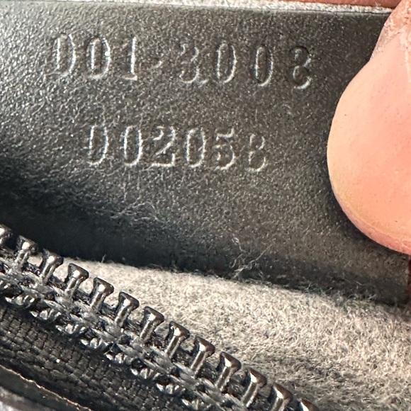 GUCCI Vintage Hand Bag 2 way Bamboo
Black Leather Authentic - Picture 14 of 16